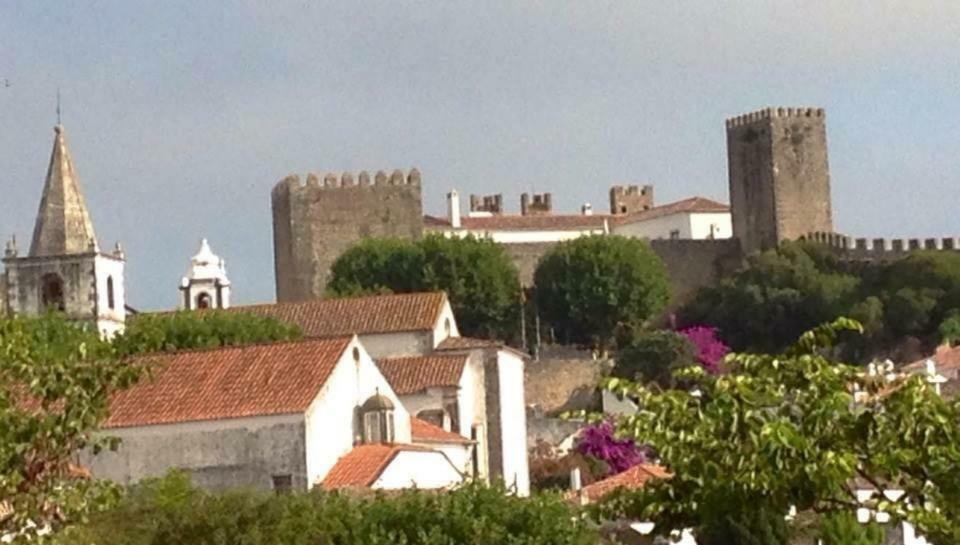 فيلا Casa De Ferias Josefa D'Óbidos المظهر الخارجي الصورة